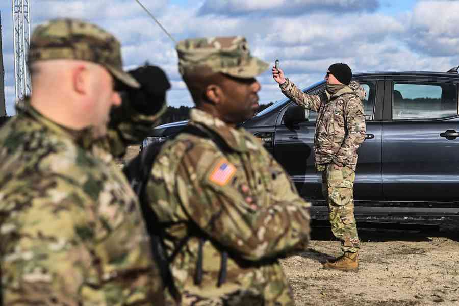 波蘭禁中製車輛進軍事設施 專家：北約或跟進