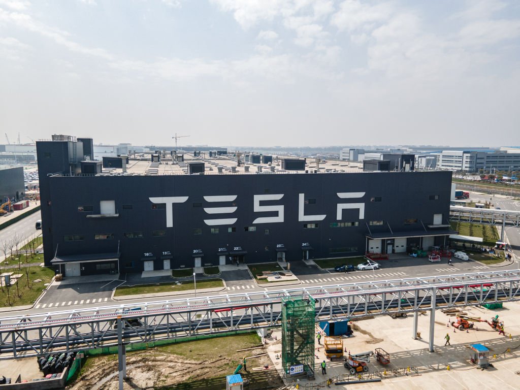 圖為位於Tesla上海超級工廠鳥瞰圖。（Xiaolu Chu/Getty Images）
