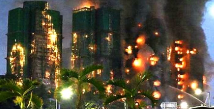 韋拓：7幢樓連燒成港殤 東方之珠新疆化