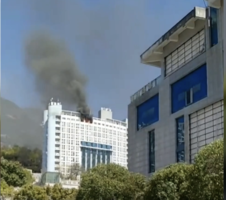 重慶一縣政府大樓發生火災 現場濃煙滾滾