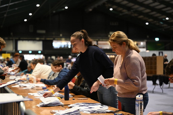 愛爾蘭總統大選 獨立候選人康諾利有望獲勝
