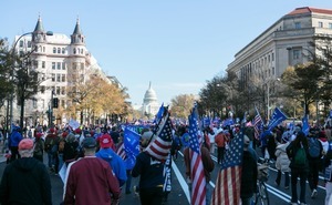 組圖：50萬人美國首都大遊行 挺特朗普（1）