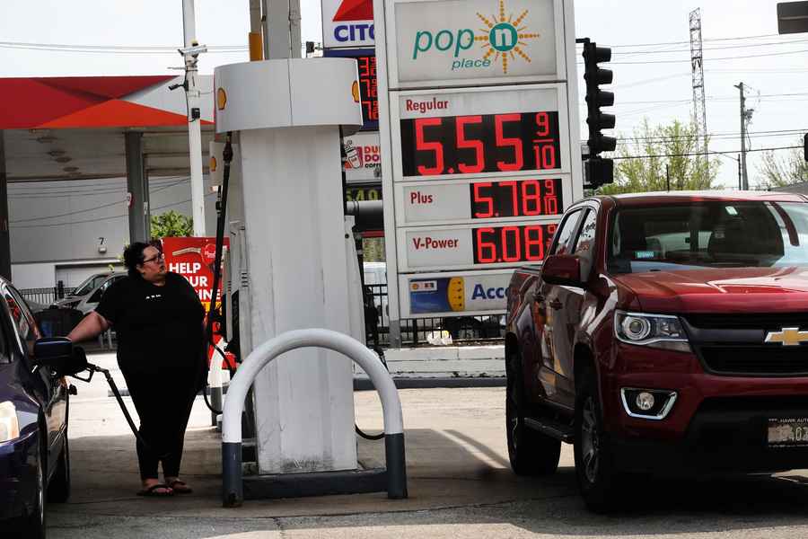 美國油價續漲 再有兩州升至每加侖5美元