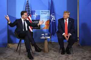 北約秘書長稱讚特朗普:「Daddy」助解決中東危機