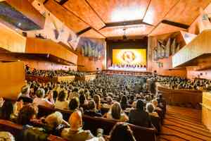 神韻西班牙名城首場爆滿 多位政要觀演致賀