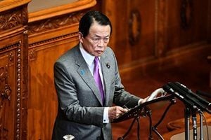質疑中共肺炎疫情數據 日本副首相：最好別信
