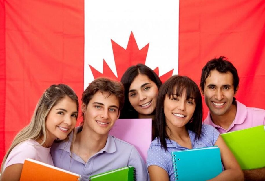 加拿大移民部8月5日邀請了三千名快速通道移民（Express Entry, EE）候選人申請加拿大永久居留權。（Fotolia）