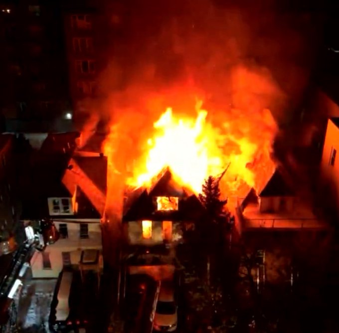 紐約王后區地下室四級火 母親及17天大女嬰身亡