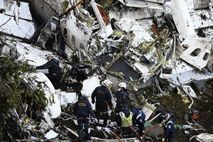 載巴西足球隊班機墜毀 四人未登機逃過一劫