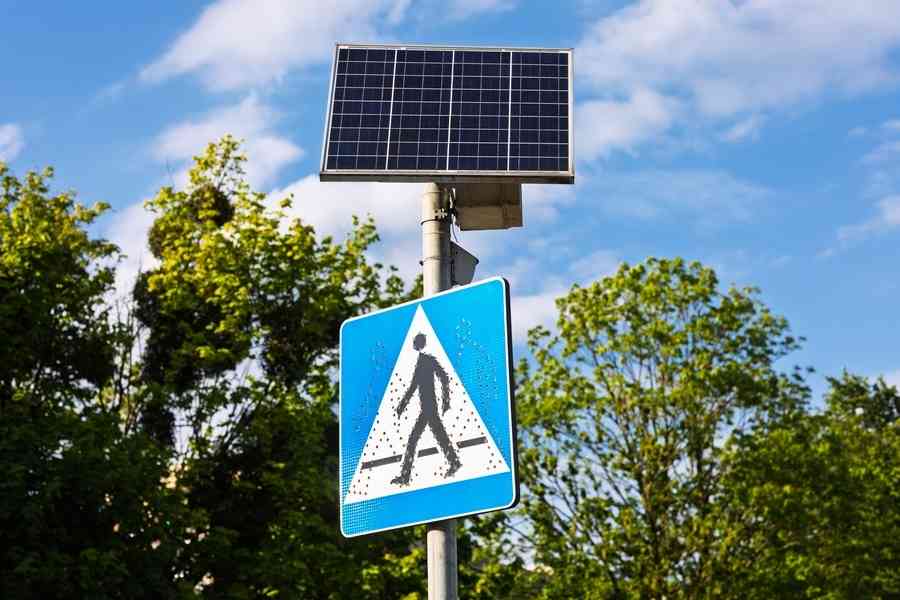 美政府警告：太陽能公路設施或藏間諜裝置