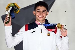 東奧2020｜18歲西班牙小將獲奧運史上首枚攀岩金牌