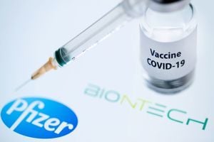 美FDA全面核准輝瑞疫苗 16歲即可接種