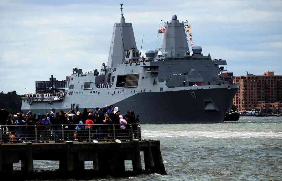美國向南加勒比大舉部署軍艦 以阻毒品流入