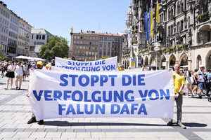 反迫害24周年 法輪功學員慕尼黑集會遊行