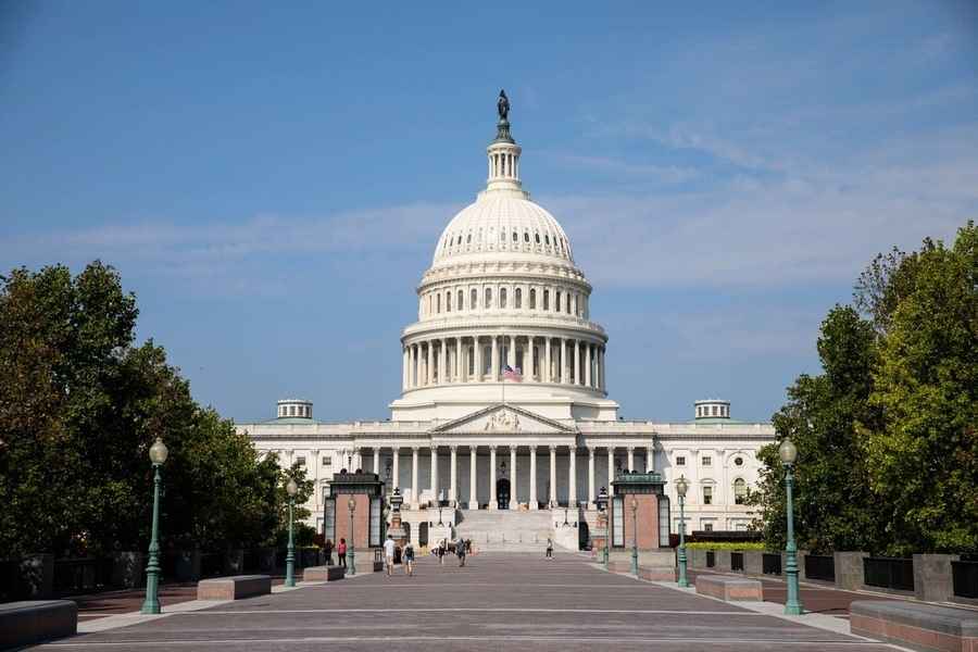 美眾院重新授權有爭議的外國情報監視法案