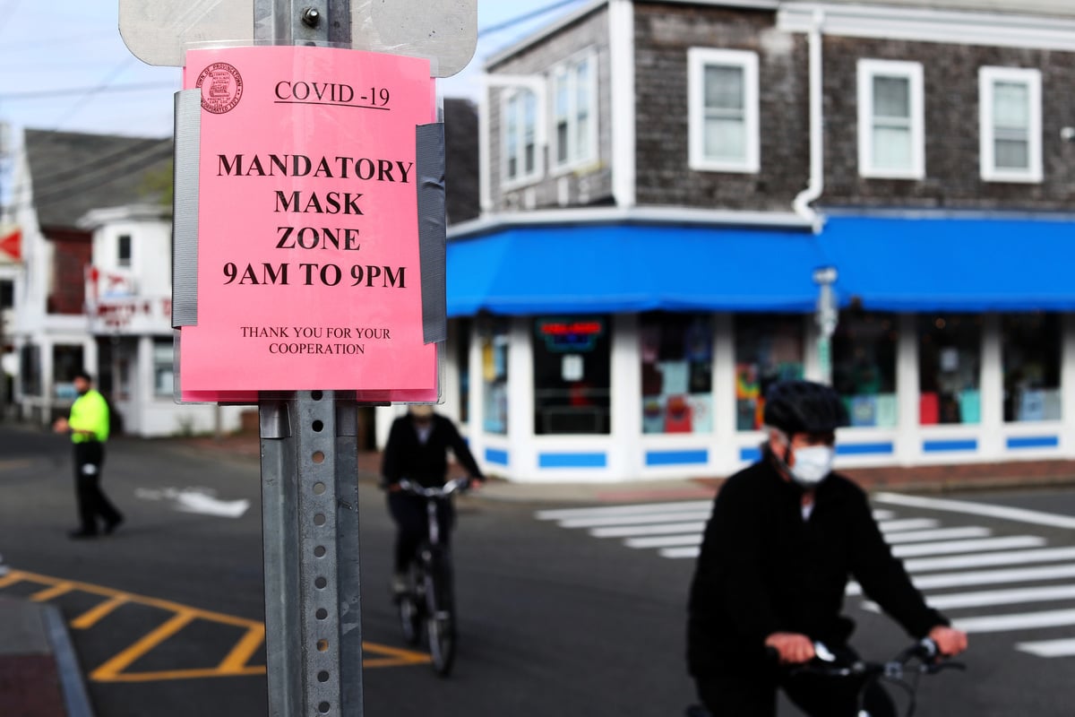 麻州7月份爆發群聚染疫事件的小鎮Provincetown，染疫者中有74%已打疫苗。這個鎮是全美同性戀者常去旅遊的地方。（Maddie Meyer/Getty Images）