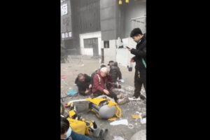 習考察地點爆炸畫面曝光 一黑衣人引關注