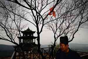 陝西道教會長被舉報：隱婚生子 給情人辦道士證