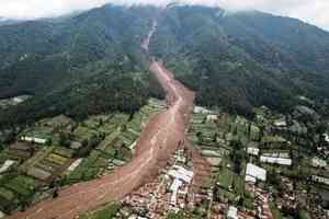 印尼西爪哇省山崩 增至17死73失蹤(多圖)