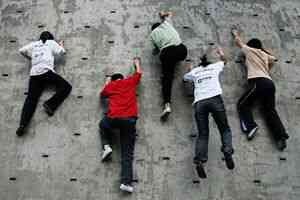 袁斌：有感於「外邊太累 想進去待兩天」