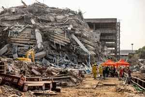 曼谷審計署大樓坍塌案 泰法院下令逮捕17人