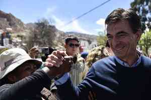 巴斯當選玻利維亞總統 結束近20年左翼執政