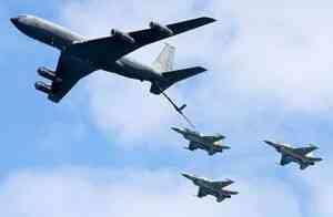 俄軍機逼近阿拉斯加 美加戰機聯手攔截