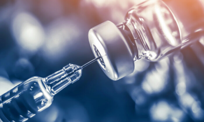 約翰霍普金斯大學醫生反對「一刀切」的疫苗強制令