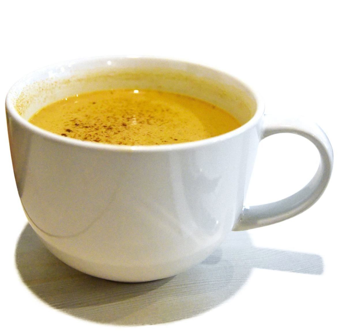 BULLETPROOF CHAGA Coffee ，白華茸咖啡，白樺茸是世界上鹼性最大的天然食物，也是自然界中提升免疫力及具有抗癌特性最好的食物。它能平衡咖啡的酸性成份。BULLETPROOF 加入天然食草牛所產的牛油和亞麻籽油，容易消化，對燃燒脂肪很有效，而且味道非常香滑。（英格／大紀元）
