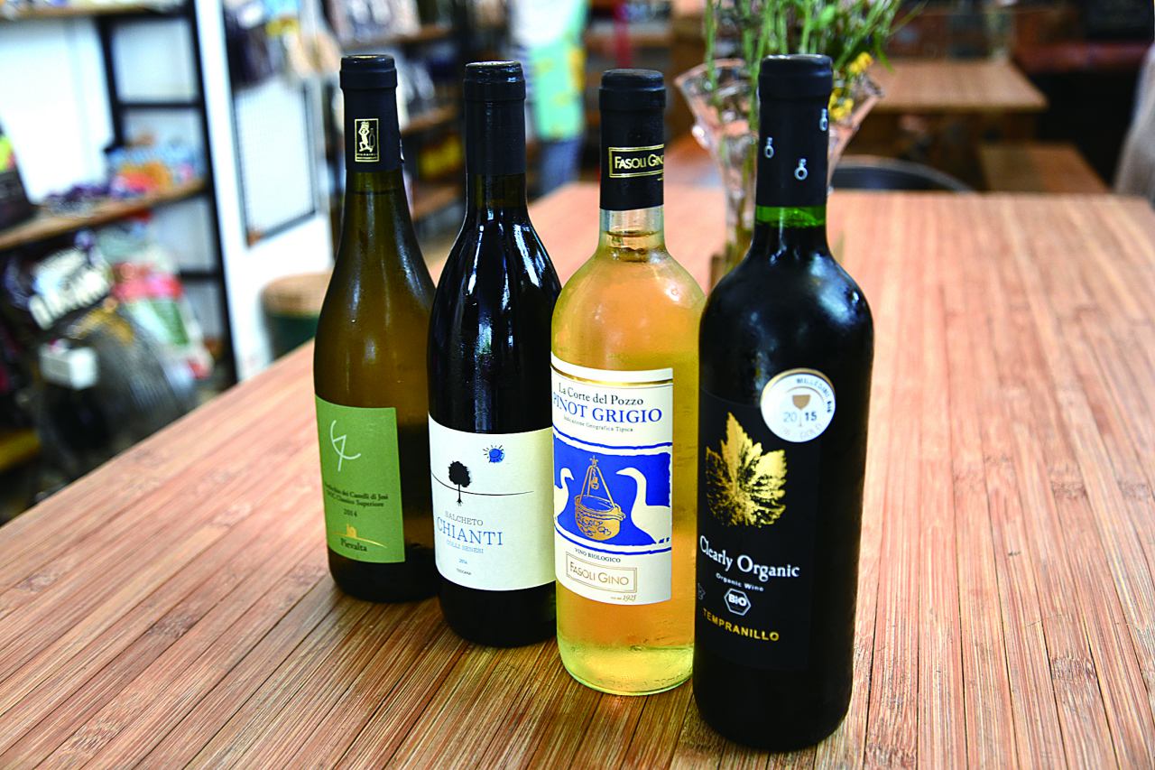 Locofama還提供義大利出品的全有機及Bio紅白葡萄酒。（英格／大紀元）