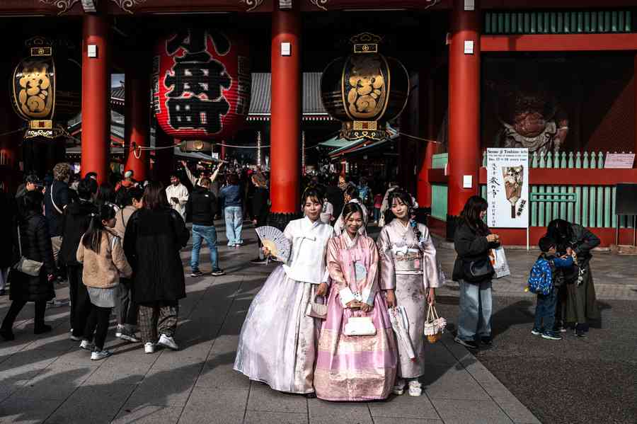 未受中共警告影響 日本年度遊客數量創新高