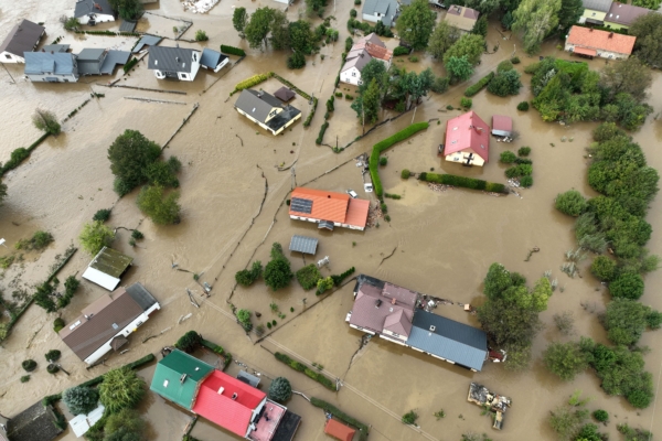 中東歐多國遭暴雨成災 至少八人死亡（多圖）