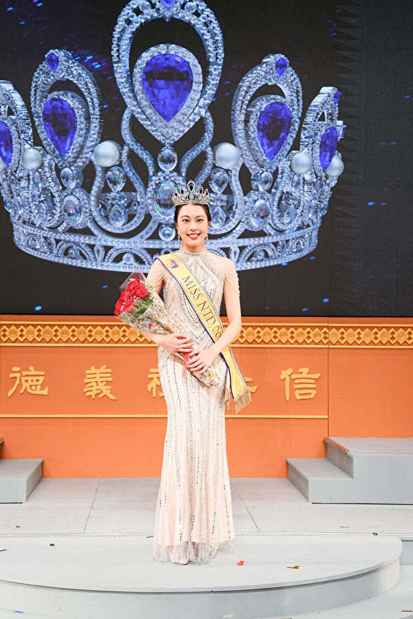 2023年9月30日晚，新唐人首屆全球華人選美大賽冠軍Cynthia Sun。（戴兵／大紀元）