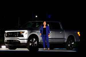 女孩移民美國 30年後成福特項目首席工程師