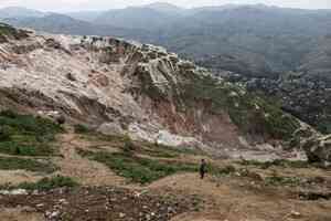 民主剛果東部礦場崩塌 至少200人罹難