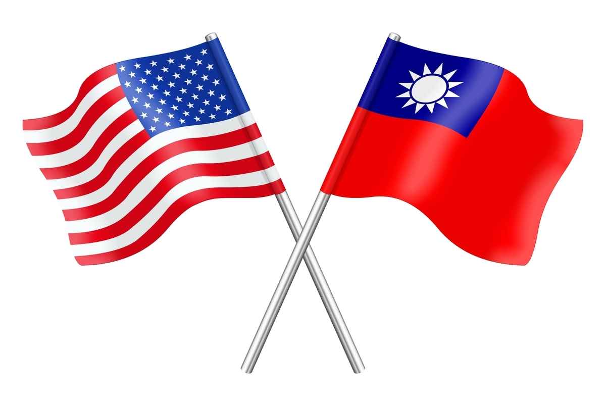 台灣和美國國旗。（shutterstock）