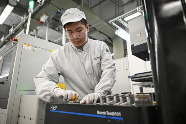 前IMF經濟學家預計中國經濟增長將降至2%