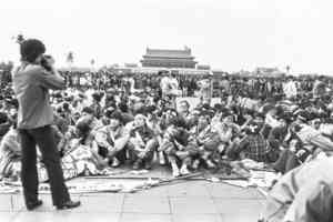 【圖輯七】六四37周年｜塵封37年、二千張首次公開的六四照片