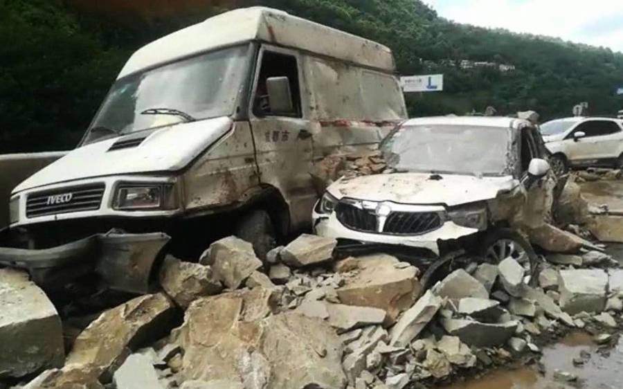 四川宜賓山體塌方砸三車 存二次崩塌可能