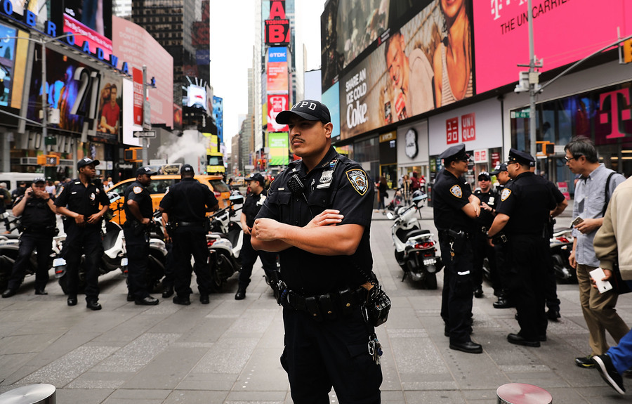 警察遭槍擊 退休警官警告：紐約治安退到90年代