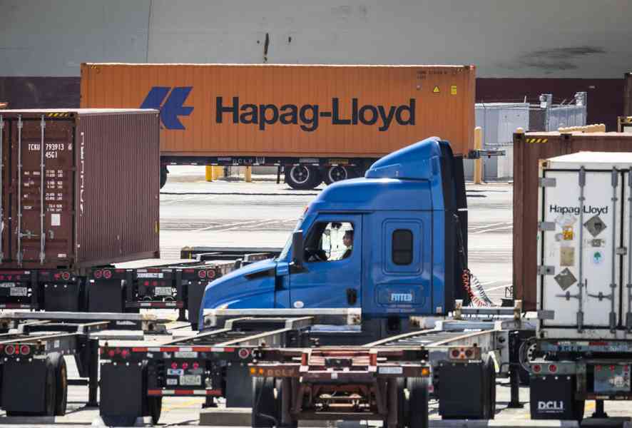 美國土安全部支持立法禁各州向非法移民發放商業駕駛執照