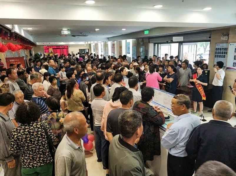 恒大爆煲引發滄州銀行擠兌 多人被捕