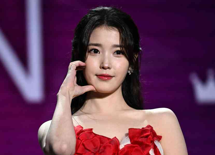 IU時隔一年回歸 近日將發數碼單曲