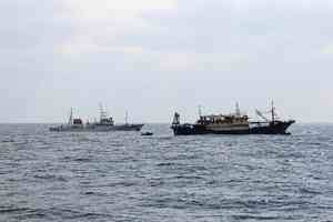 日本扣押中國漁船並逮捕船長等11人