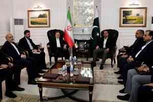 伊朗外交部長和巴基斯坦總理會面