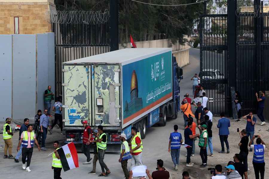 聯合國官員：周日17輛援助貨車進入加沙