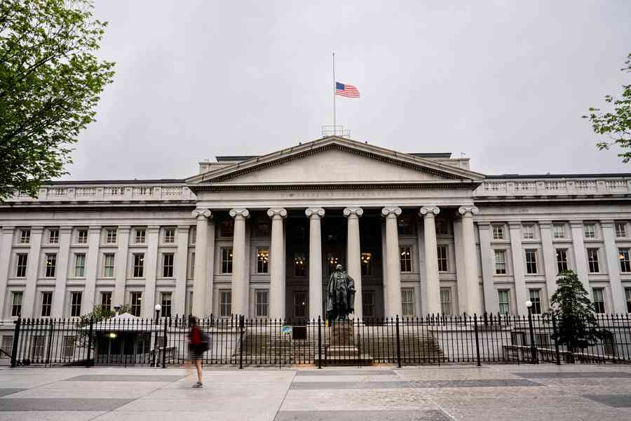 美財長稱正努力切斷非法移民的聯邦福利