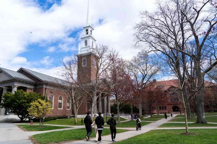 報告示警：中共背景學者在美研發軍工技術