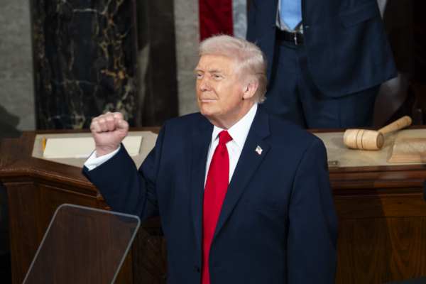 宇明：特朗普入主白宮一年 快速改變世界