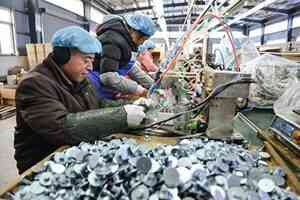 大陸1月PMI降至榮枯線下 30%企業利潤下滑